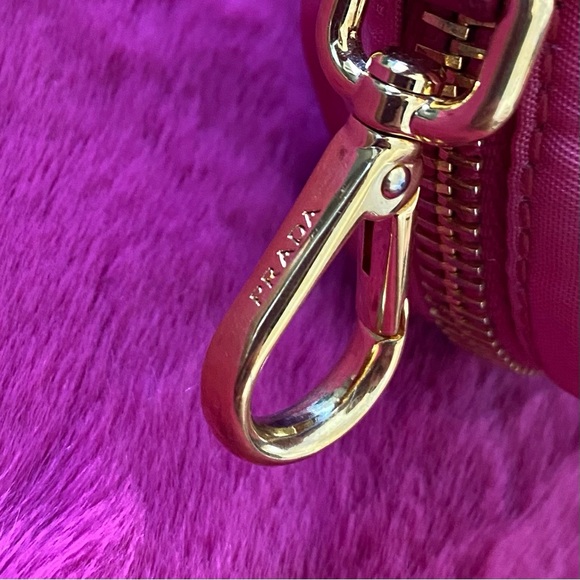 PRADA Mini Bag Zipper clip on PINK pouch 💖 - Picture 6 of 8